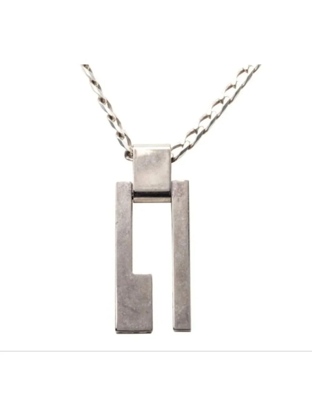 Gucci Logo Chain Pendant